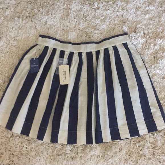 NWT Forever 21 Striped Front Button Skater Skirt - Picture 2 of 3